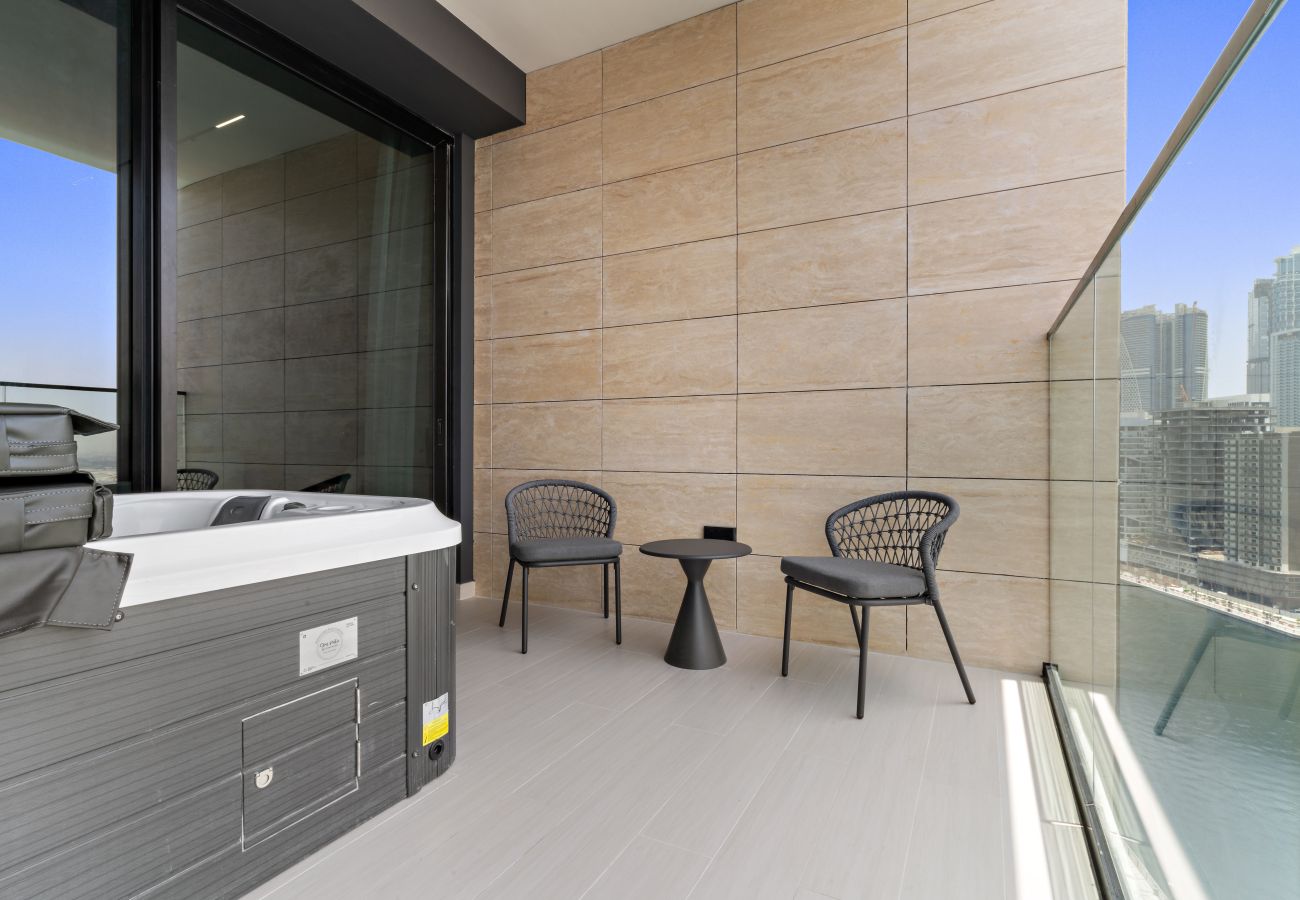 Studio in Dubai - Trillionaire Apartment